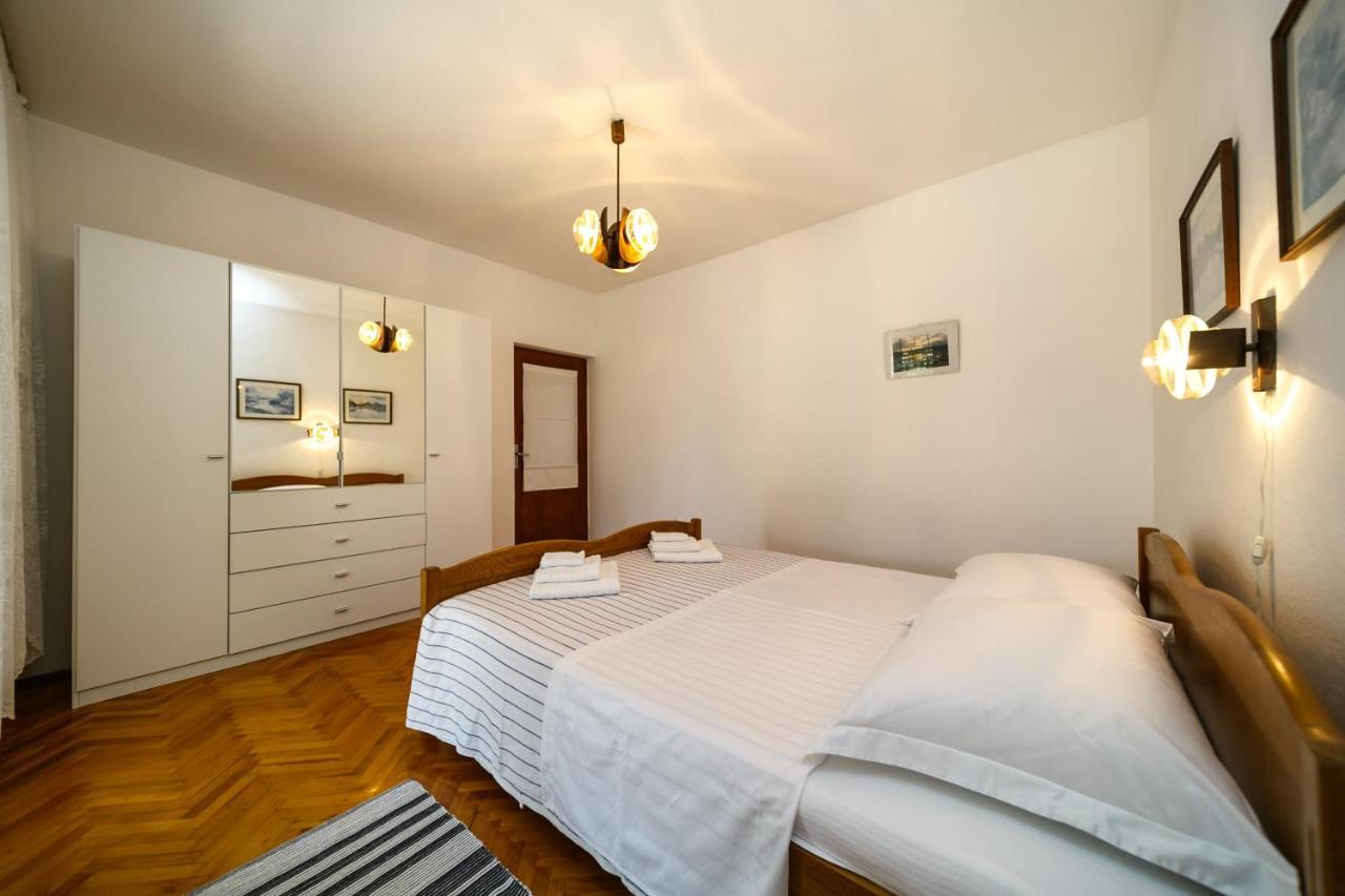 Apartment Zuza Krk Krk Town Eksteriør bilde