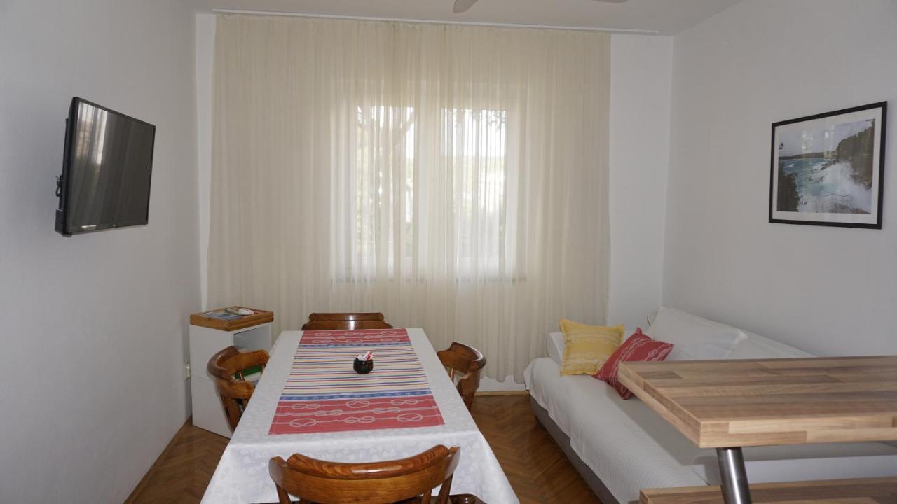 Apartment Zuza Krk Krk Town Eksteriør bilde